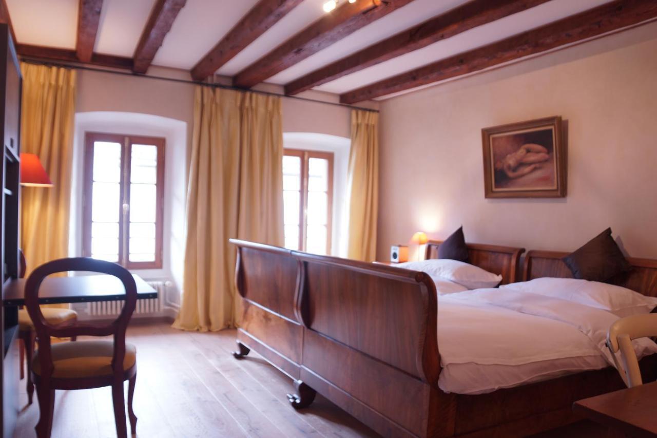 Maison Junod Romainmotier Buitenkant foto