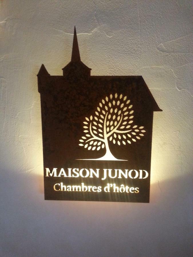 Maison Junod Romainmotier Buitenkant foto